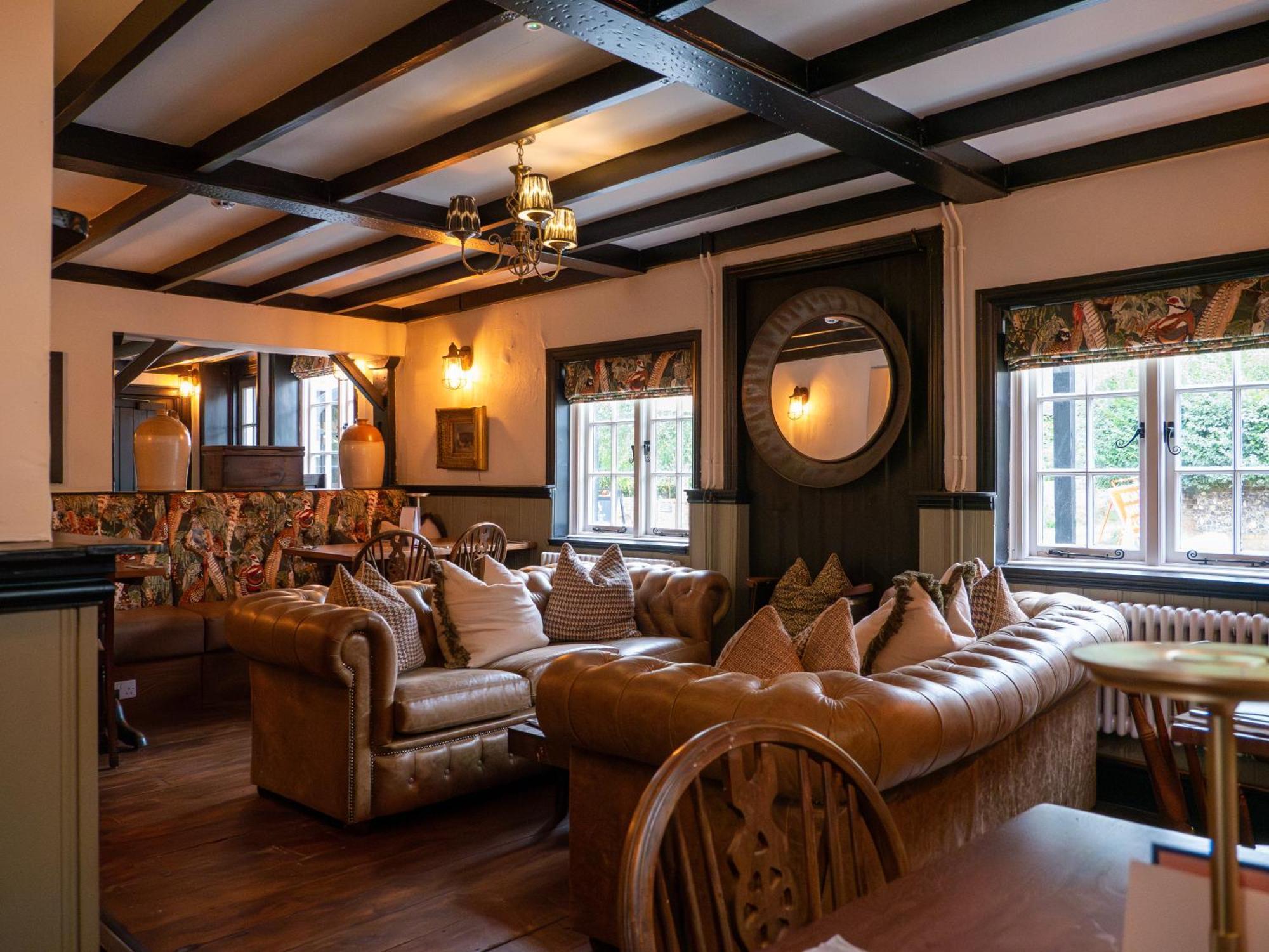 Hotel The Chestnut Horse Winchester Exterior foto