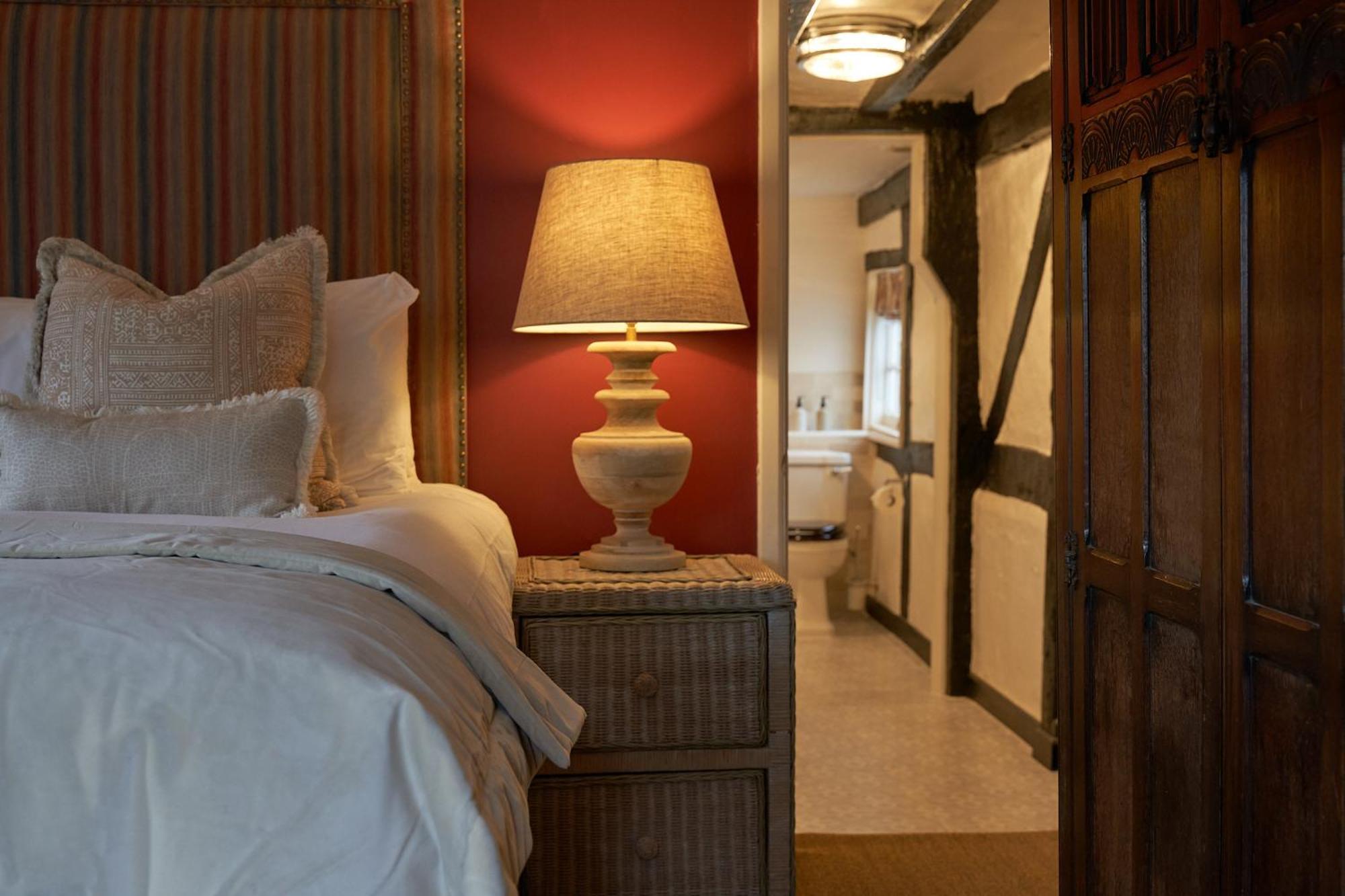 Hotel The Chestnut Horse Winchester Exterior foto